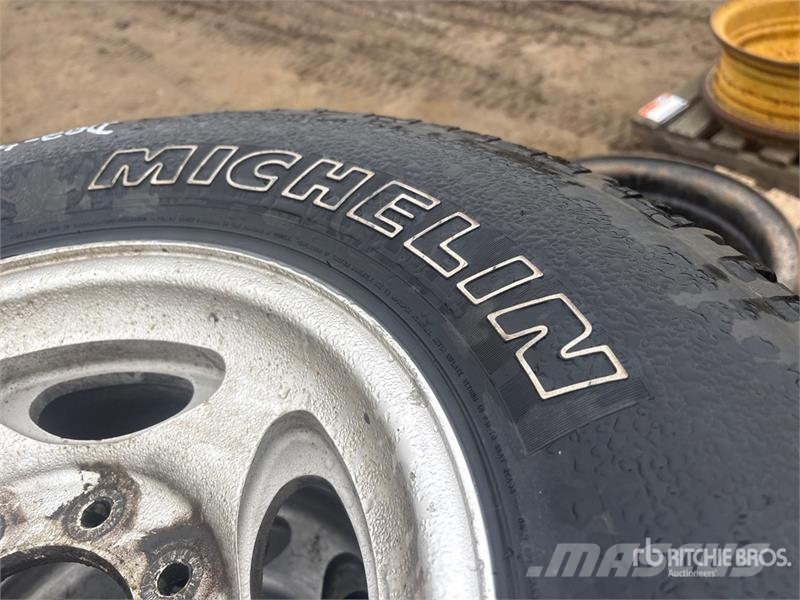 Quantity of (4) Michelin LTX AT2 265/75R16 Tires ( Tyres, wheels and rims