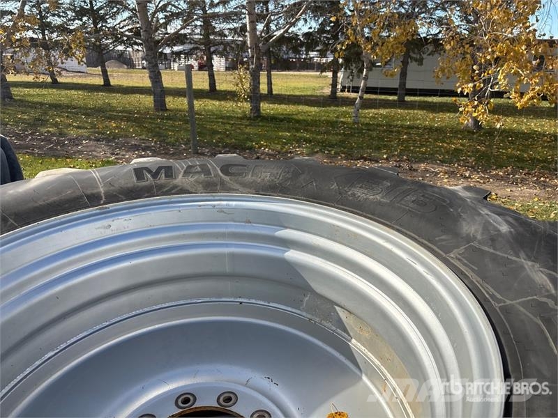  Quantity of (4) Michelin Mach Bib 710/70R38 Floate Banden, wielen en velgen