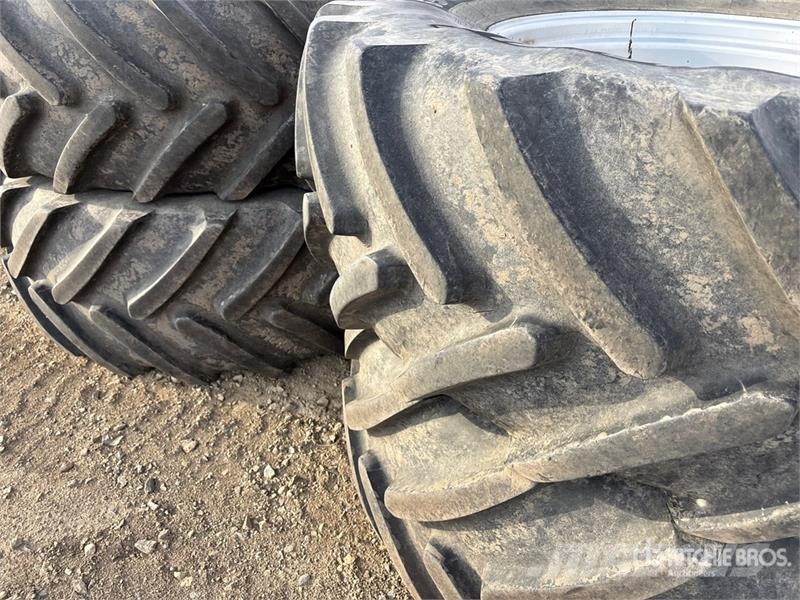 Quantity of (4) Michelin Multibib 650/65R38 Tires الإطارات والعجلات والحافات