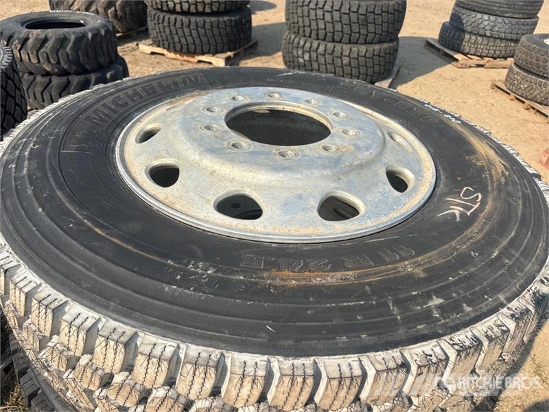 Quantity of (4) Michelin XDY- EX2 11R24.5 Tires (U Tyres, wheels and rims