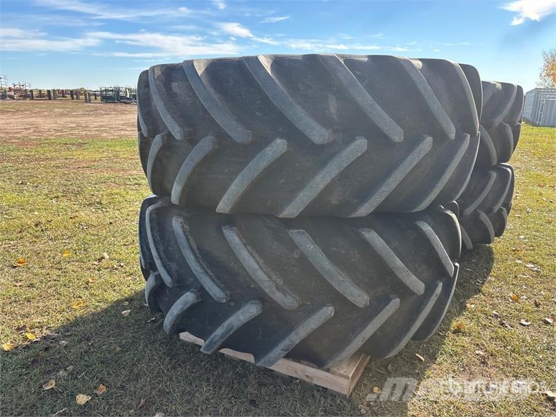  Quantity of (4) Michelin Mach Bib 710/70R38 Floate Banden, wielen en velgen