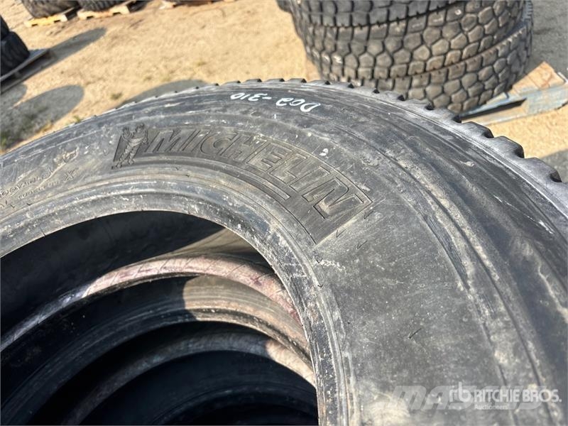  Quantity of (4) Michelin XDY-EX 11R24.5 Tires Tyres, wheels and rims