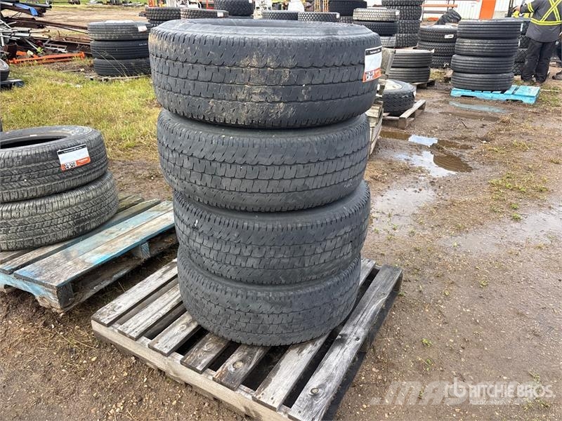 Quantity of (4) Michelin LTX AT2 275/70R18 Tires Tyres, wheels and rims