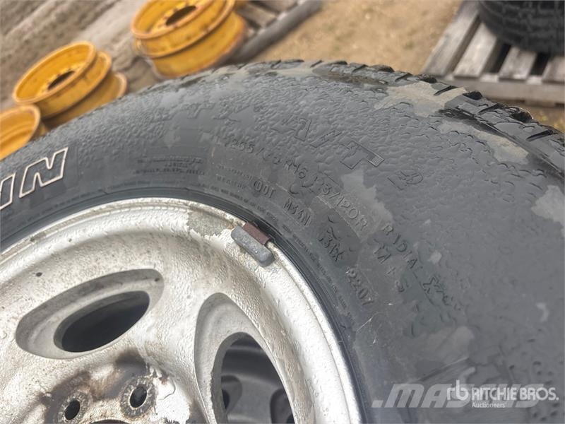 Quantity of (4) Michelin LTX AT2 265/75R16 Tires ( Tyres, wheels and rims