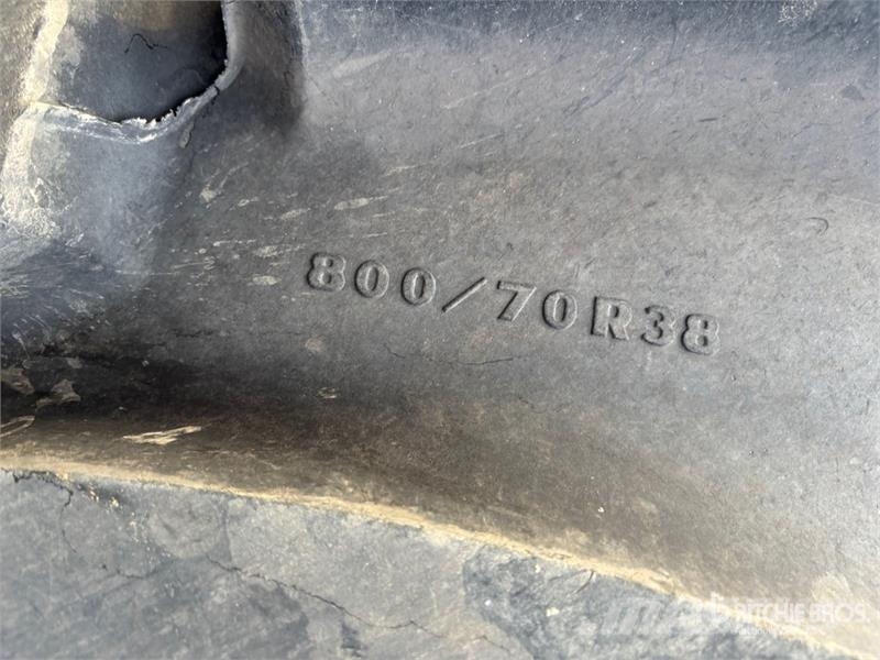 Quantity of (4) Michelin 800/70R38 Tires - Fits Ne 轮胎、车轮、轮圈