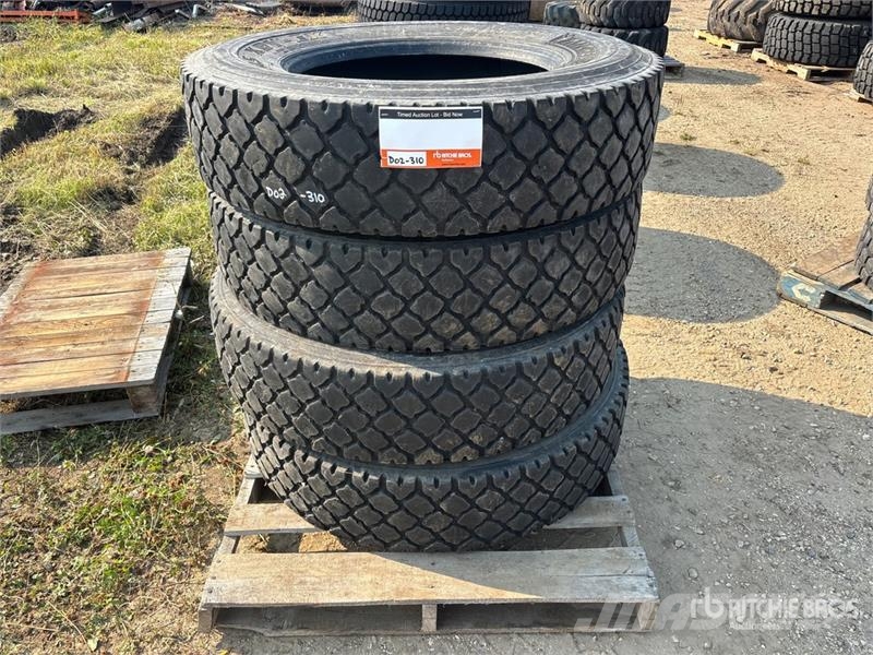  Quantity of (4) Michelin XDY-EX 11R24.5 Tires Tyres, wheels and rims