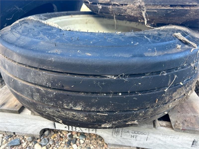  Quantity of (4) Mixed Tires Dekk, hjul og felger