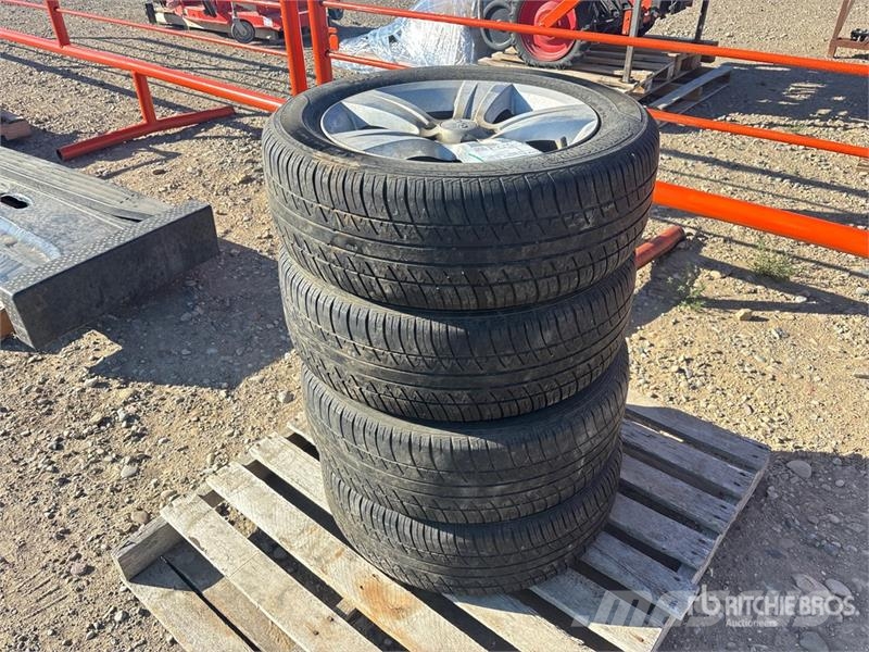 Quantity of (4) Motomaster 215/60R17 Tires - Fits Tyres, wheels and rims