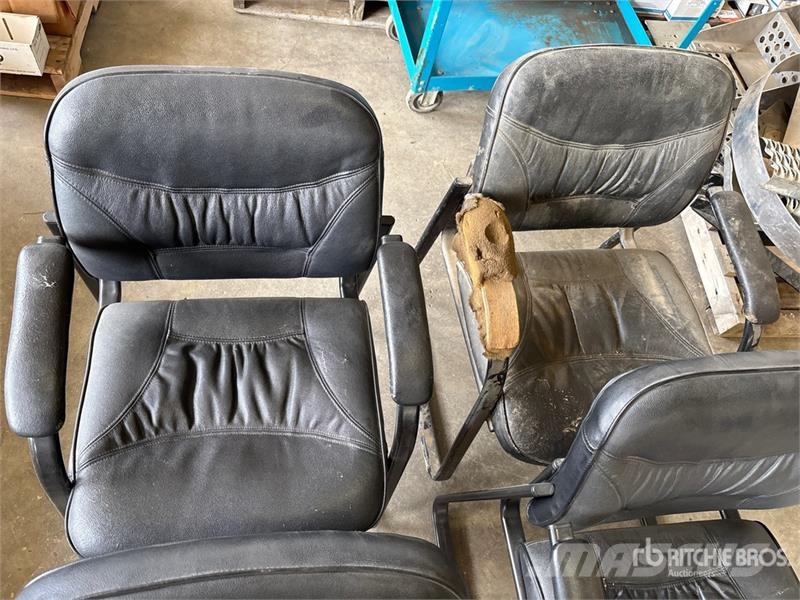 Quantity of (4) Office Chairs Drugi deli