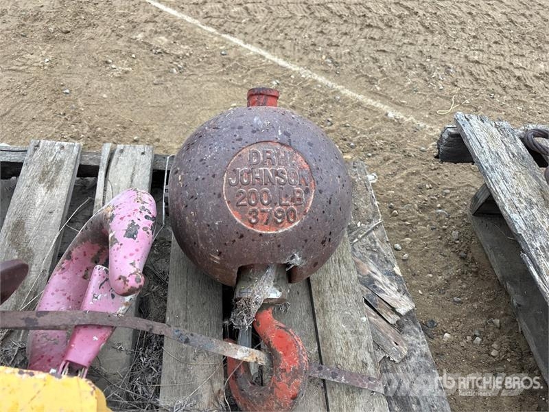 Quantity of (4) Overhaul Ball Oprema i dijelovi za kranove
