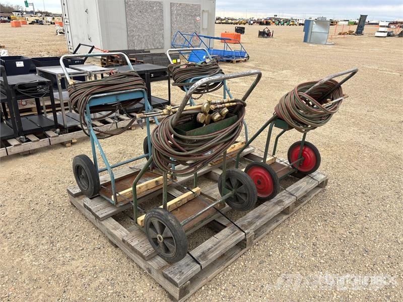  Quantity of (4) Oxygen & Acetylene Bottle Carts Būvniecība- Citi