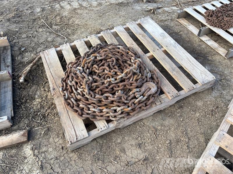 Quantity of 4 pallets of chain مكونات أخرى