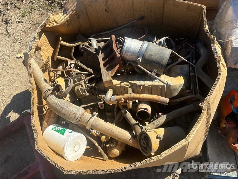 Quantity of (4) Pallets of Miscellaneous Engine Pa Drugi deli