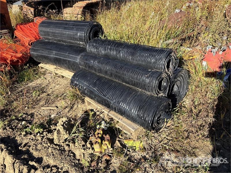  Quantity of 4 pallets of snow fence المصاعد والرافعات المادية
