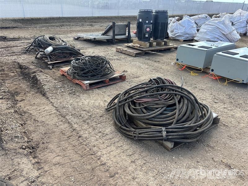 Quantity of (4) Pallets of Hose Ďalšie komponenty