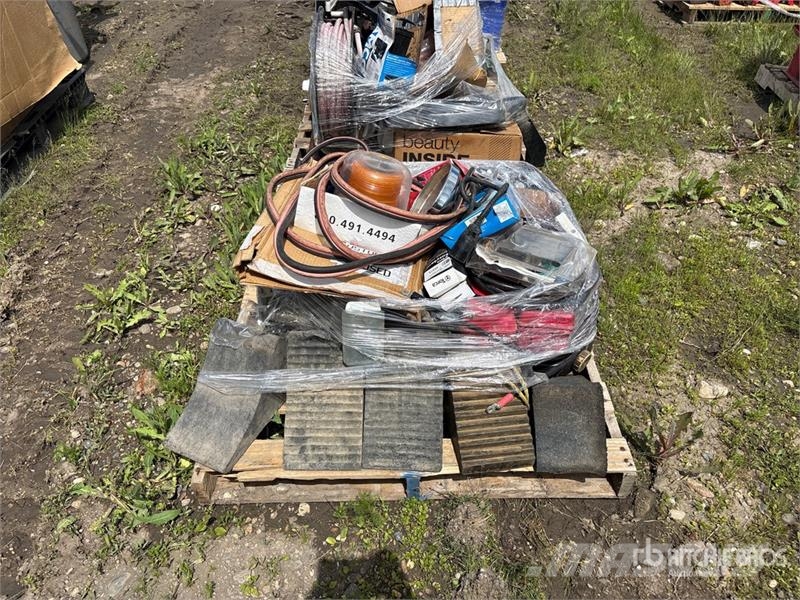 Quantity of (4) Pallets of Miscellaneous Parts Andre komponenter