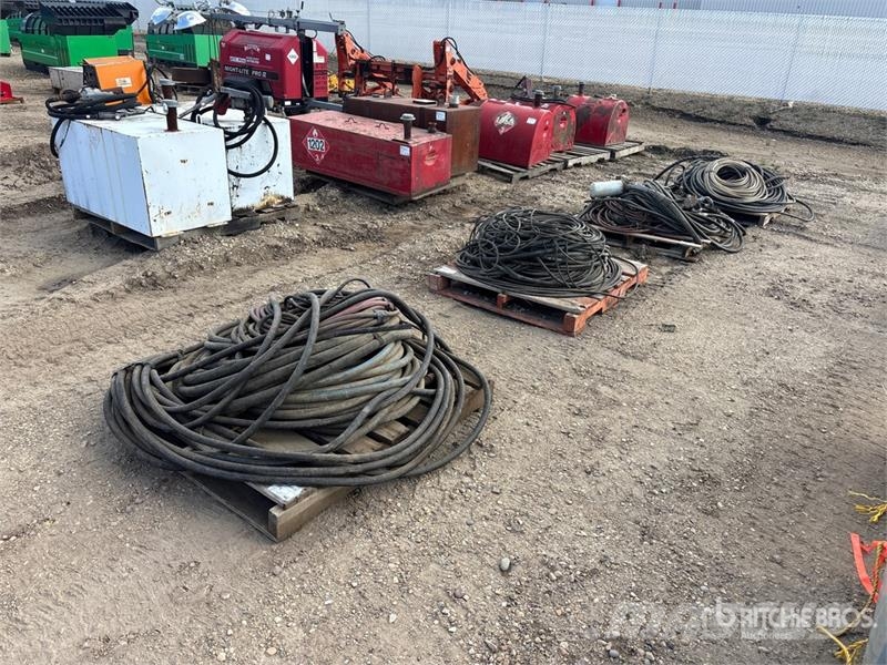 Quantity of (4) Pallets of Hose Ďalšie komponenty