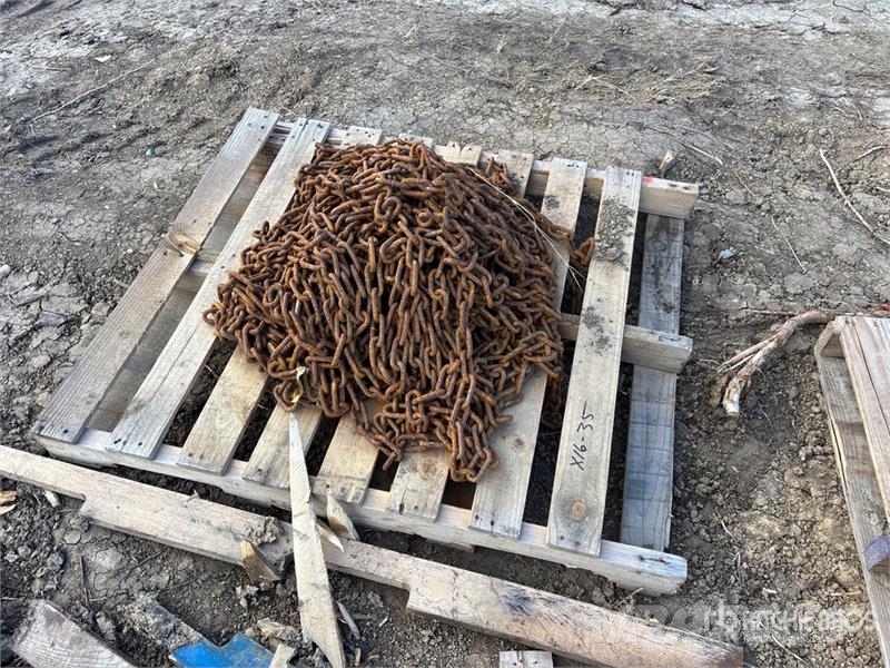 Quantity of 4 pallets of chain مكونات أخرى
