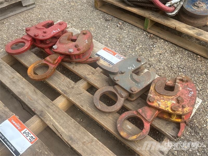Quantity of (4) Plate Steel Lifting Clamps Строителство - Други
