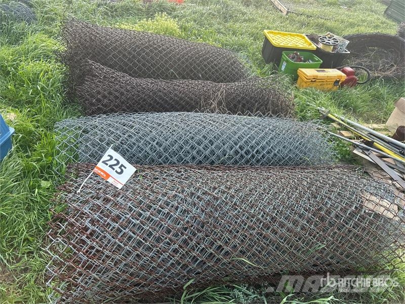  Quantity of (4) Rolls of Assorted Chain Link Fenci Ďalšie komponenty