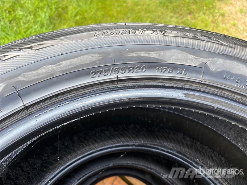 Quantity of (4) Rovelo 275/55R20 Tires Tyres, wheels and rims