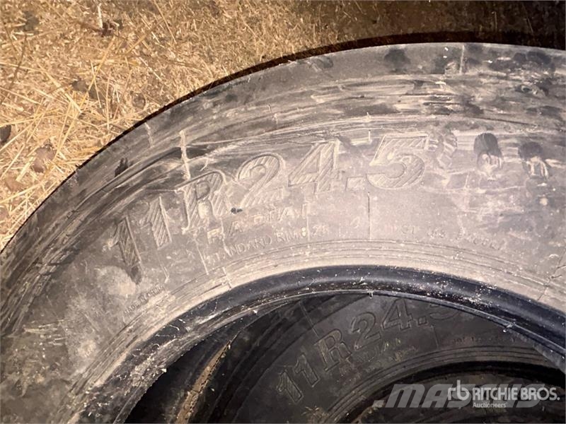 Quantity of (4) Salun 11R24.5 Tires (Unused) Шины и колёса