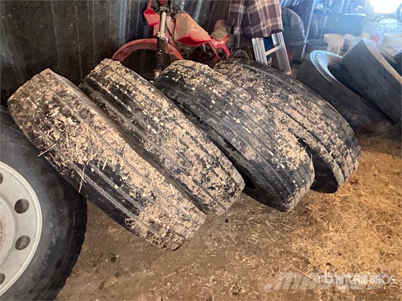 Quantity of (4) Salun 11R24.5 Tires (Unused) Шины и колёса