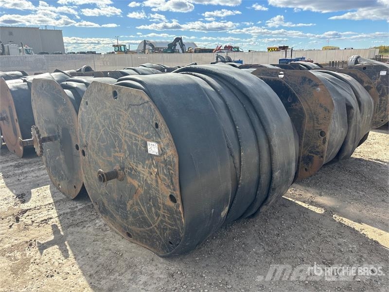 Quantity of (4) Spools of 10 in Layflat Hose Andere Zubehörteile