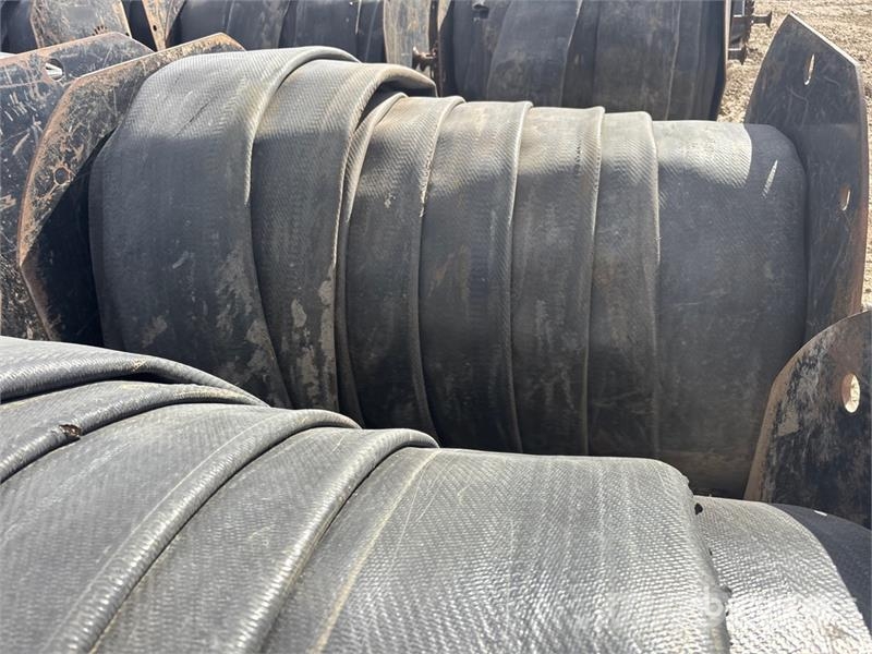 Quantity of (4) Spools of 10 in Layflat Hose Ostale komponente za građevinarstvo