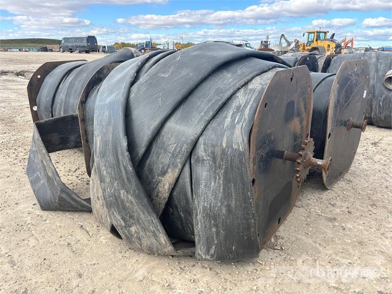 Quantity of (4) Spools of 10 in Layflat Hose Ostale komponente za građevinarstvo