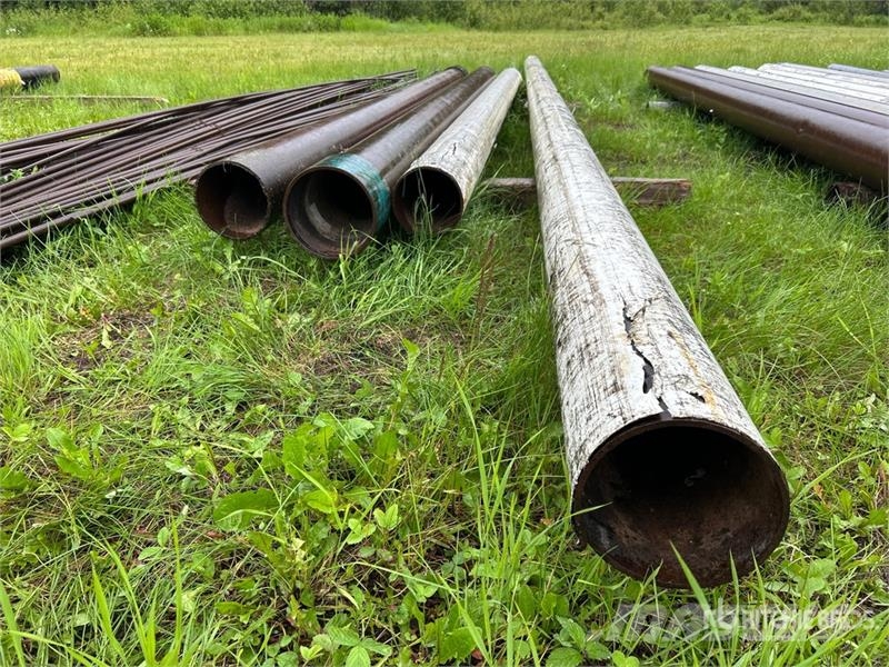  Quantity of (4) Steel Pipe Sadetus- ja kastelulaitteet