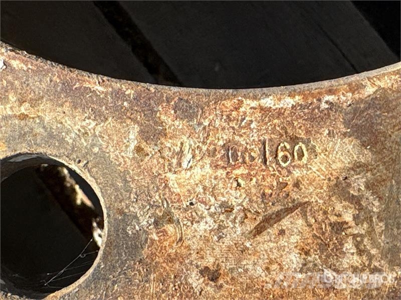  Quantity of (4) Steel Rims - Fits Truck Коммерческий транспорт - Другие