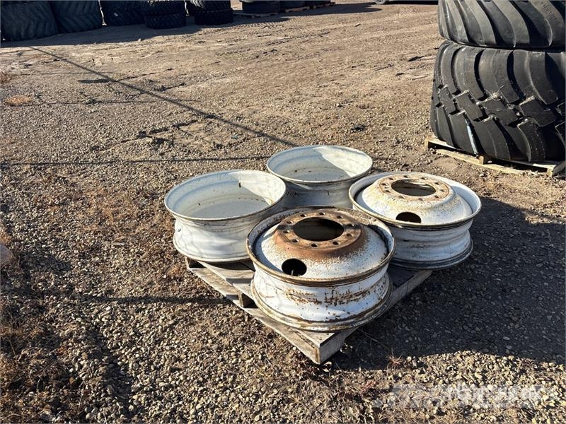  Quantity of (4) Steel Rims - Fits Truck Коммерческий транспорт - Другие
