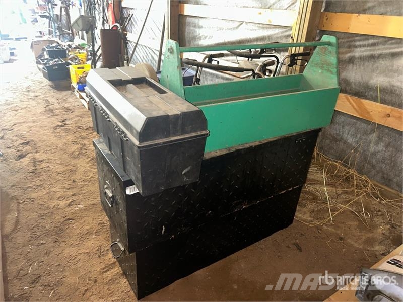  Quantity of (4) Steel, Wood & Plastic Tool Box Строителство - Други