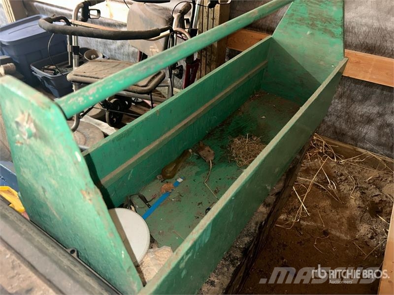  Quantity of (4) Steel, Wood & Plastic Tool Box Строителство - Други