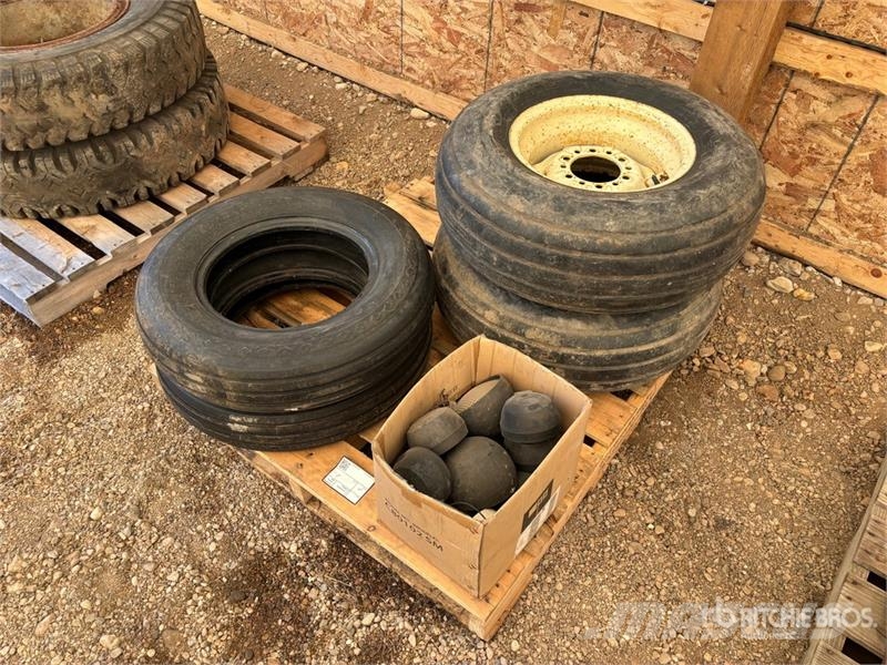 Quantity of (4) Tires Opony, koła i felgi