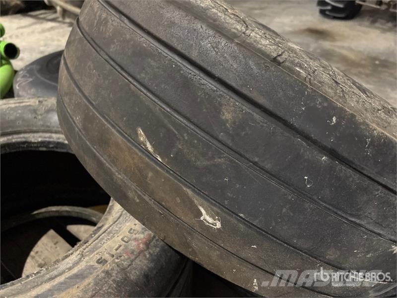 Quantity of (4) Tires Tyres, wheels and rims
