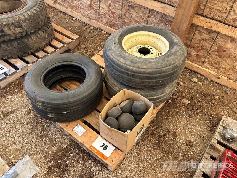  Quantity of (4) Tires Banden, wielen en velgen