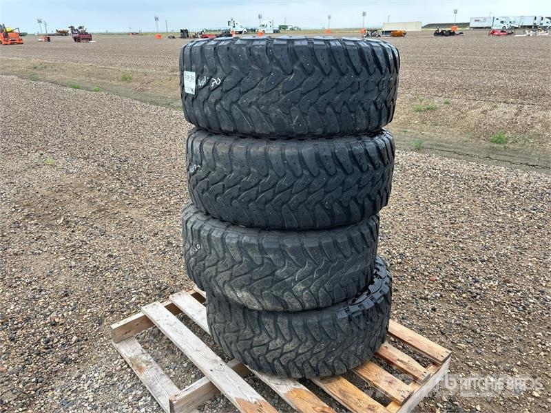 Quantity of (4) Toyo M/T Open County 35X12.50R20 Tyres, wheels and rims