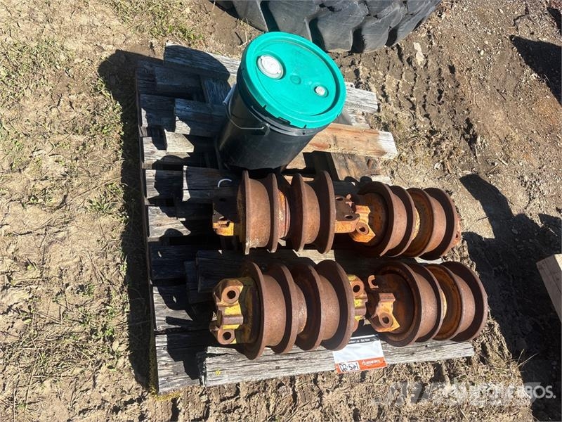 Quantity of (4) Track Group Bottom Rollers Drugi deli
