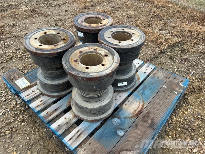  Quantity of (4) Track Roller Rim Assembly مكونات أخرى