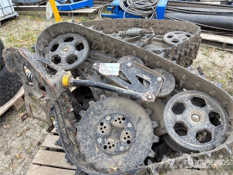 Quantity of (4) Tracks - Fits Can-Am Outlander Andre komponenter