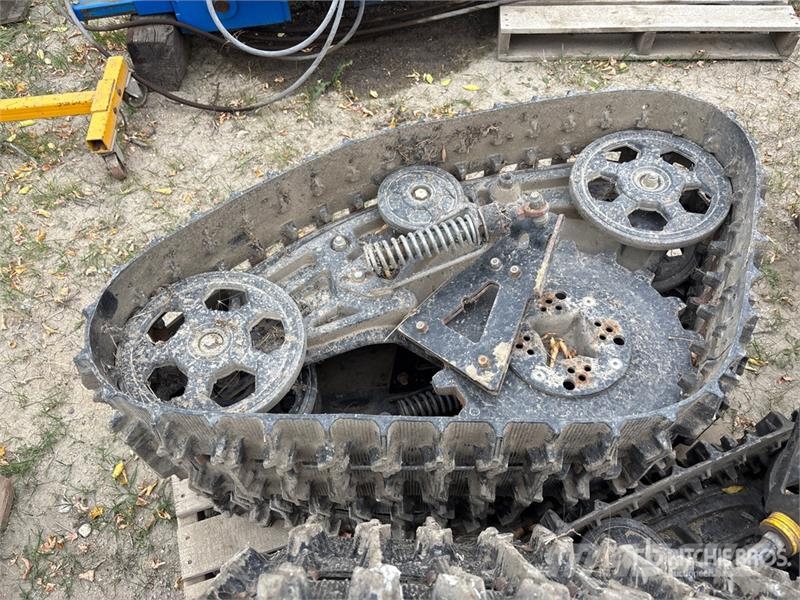 Quantity of (4) Tracks - Fits Can-Am Outlander Andre komponenter