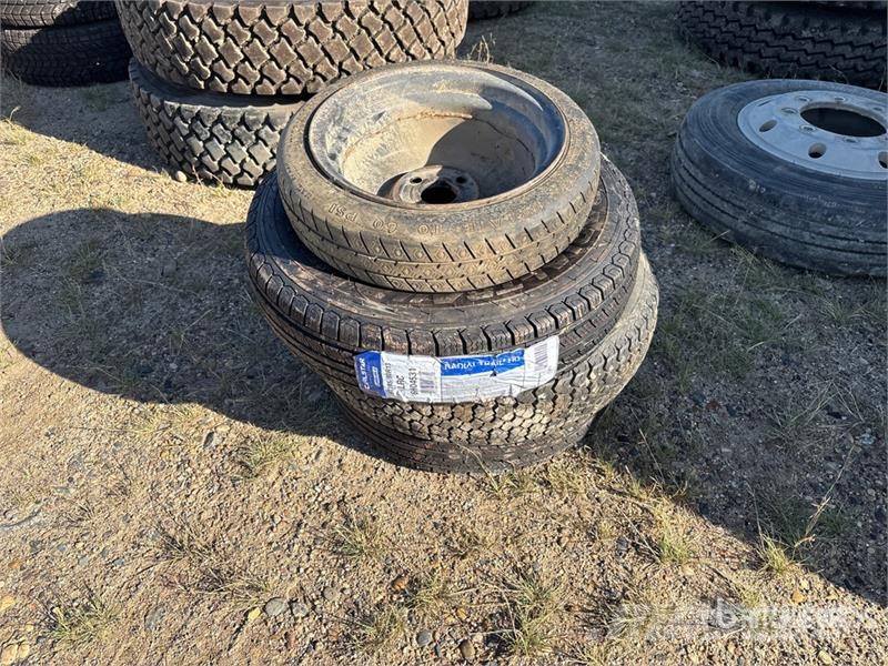  Quantity of (4) Trailer Tires Banden, wielen en velgen