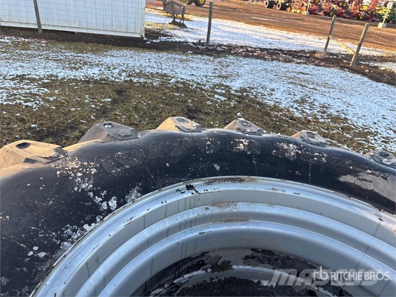 Quantity of (4) Trelleborg 710/70R38 710/70R38 Flo Gume, točkovi i felne