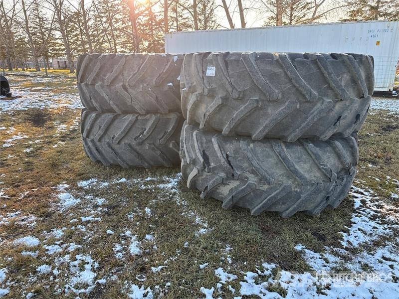 Quantity of (4) Trelleborg 710/70R38 710/70R38 Flo Gume, točkovi i felne