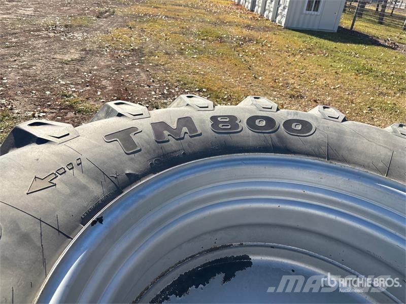  Quantity of (4) Trelleborg TM800 710/70R38 Tires Gume, točkovi i felne