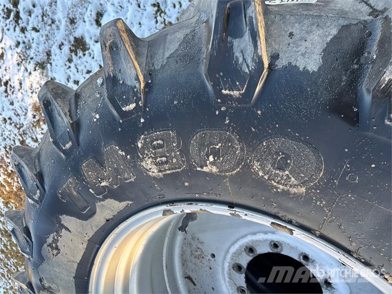 Quantity of (4) Trelleborg 710/70R38 710/70R38 Flo Gume, točkovi i felne
