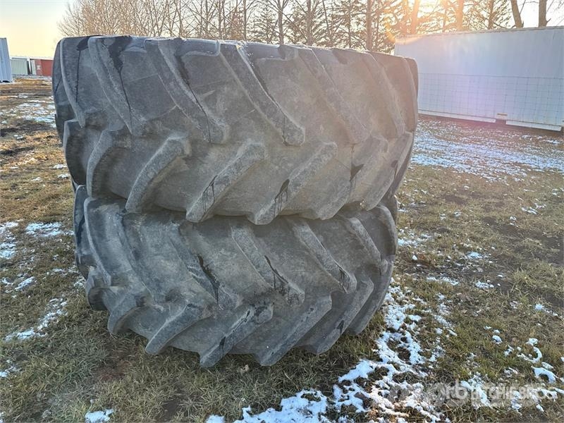 Quantity of (4) Trelleborg 710/70R38 710/70R38 Flo Gume, točkovi i felne
