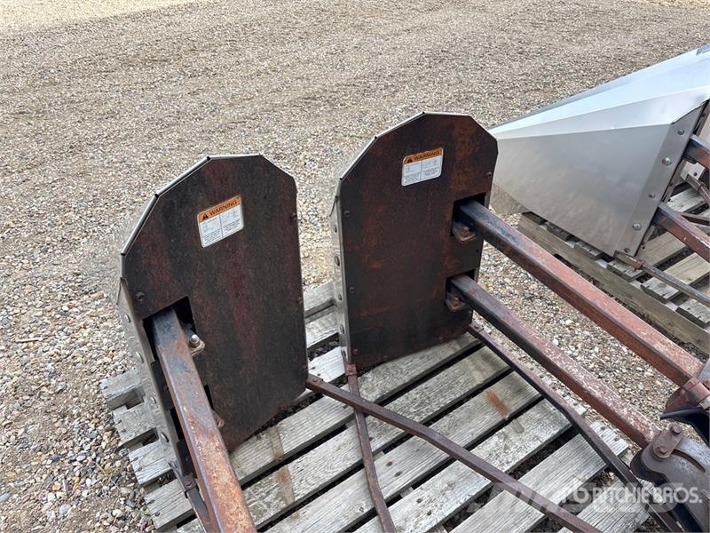Quantity of (4) Tridekon Crop Dividers - Fits John Macchine/unitá di lavorazione e stoccaggio/altri